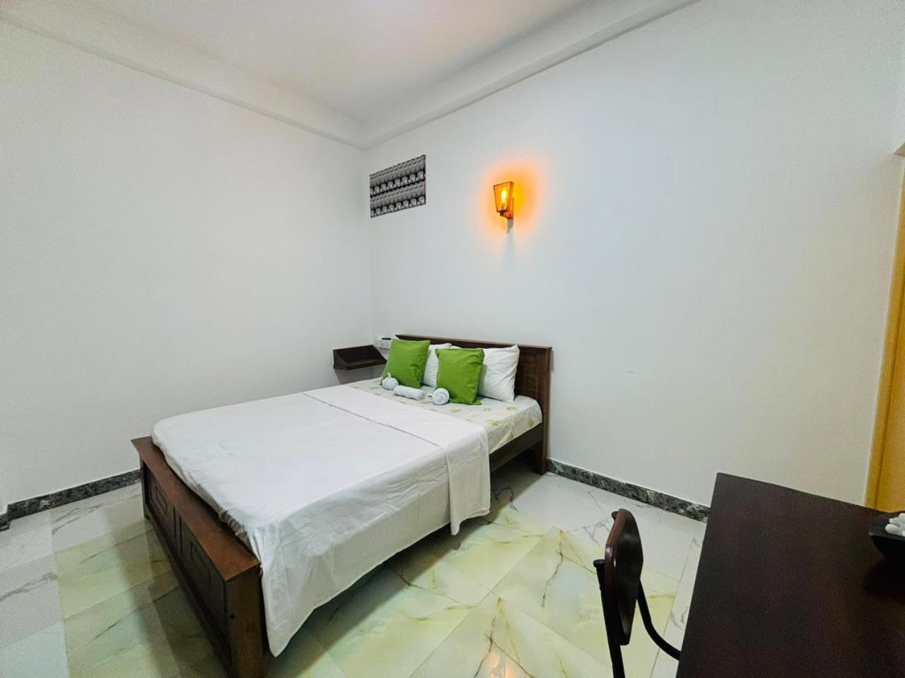Jaya Villa - Near Airport Negombo Buitenkant foto